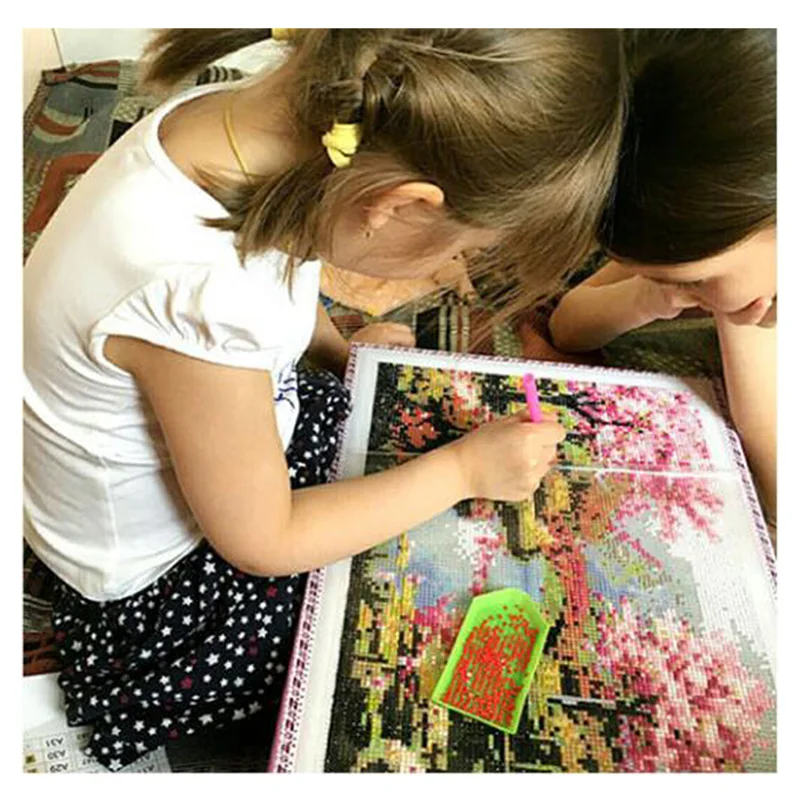 5D DIY diamond painting color cute girl embroidery all-round diamond mosaic home decoration mural gift T419
5D DIY diamond painting color cute girl embroidery all-round diamond mosaic home decoration mural gift T419