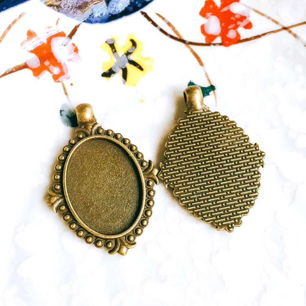 5pcs/lot 18x25mm Necklace Pendant Setting Antique Bronze Silver Color Glass Cabochon Blank Base Supplies for Jewelry T26
5pcs/lot 18x25mm Necklace Pendant Setting Antique Bronze Silver Color Glass Cabochon Blank Base Supplies for Jewelry T26