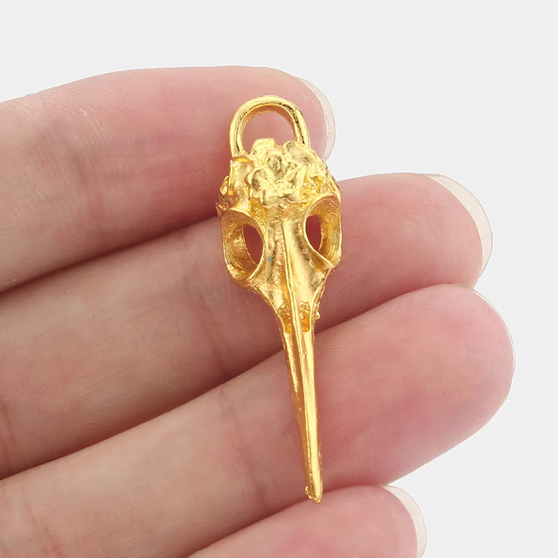 8Pcs KC Gold Tone Raven Bird Skull Charms Pendant DIY Jewelry Beads Gothic Wicca Pagan 39x14mm Handmade Crafts Accessories
8Pcs KC Gold Tone Raven Bird Skull Charms Pendant DIY Jewelry Beads Gothic Wicca Pagan 39x14mm Handmade Crafts Accessories