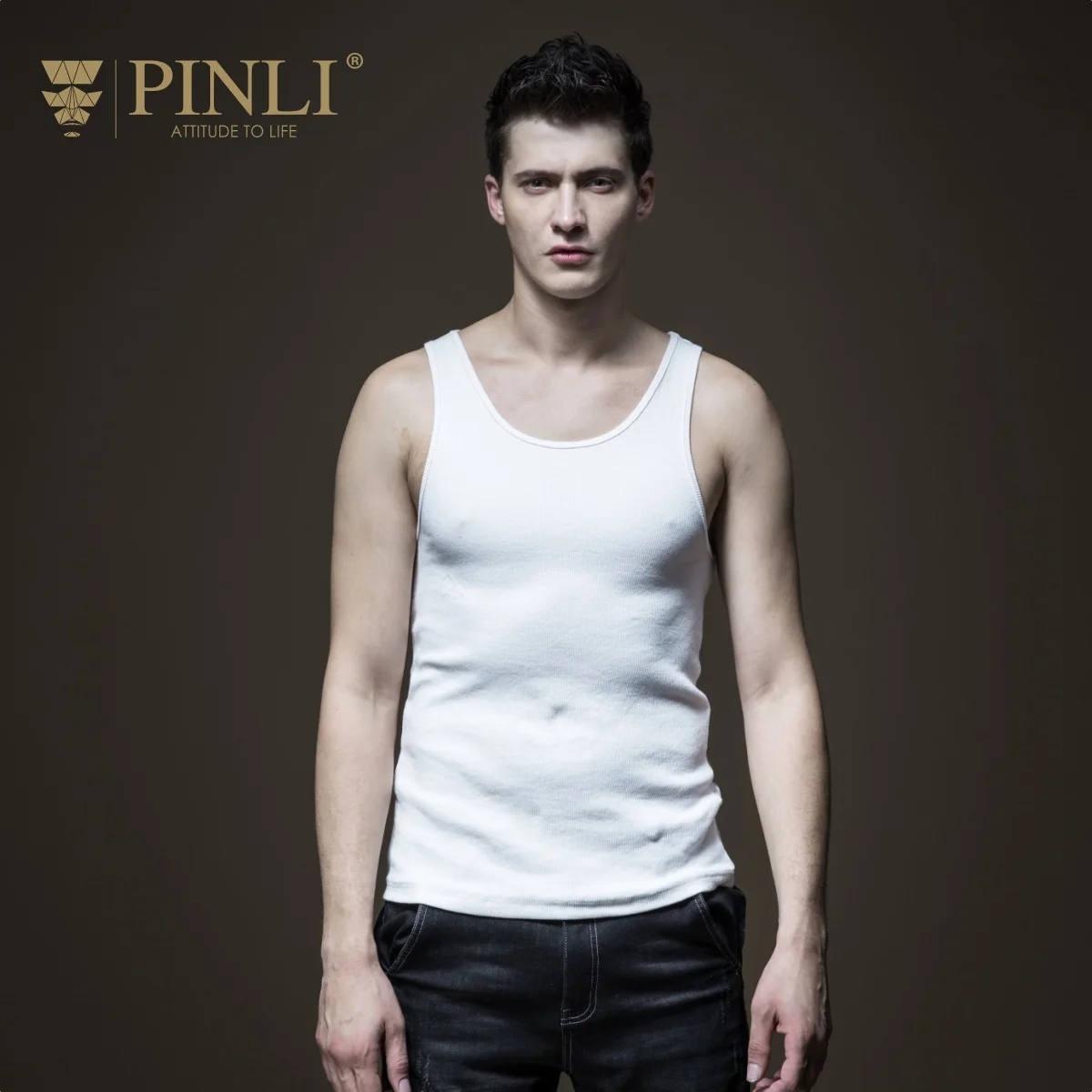 2019 Fitness Men Tank Top Promotion Blusa Masculina Pinli Pin Li New Summer Men's Pure Color Round Neck Slim Vest B182914540
2019 Fitness Men Tank Top Promotion Blusa Masculina Pinli Pin Li New Summer Men's Pure Color Round Neck Slim Vest B182914540