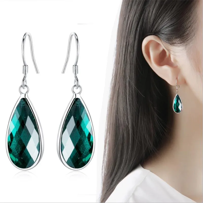Женские сережки-капли LUKENI, модные сережки из серебра 925 пробы с золотым кристаллом и зеленой водой, вечерние женские аксессуары
Женские сережки-капли LUKENI, модные сережки из серебра 925 пробы с золотым кристаллом и зеленой водой, вечерние женские аксессуары