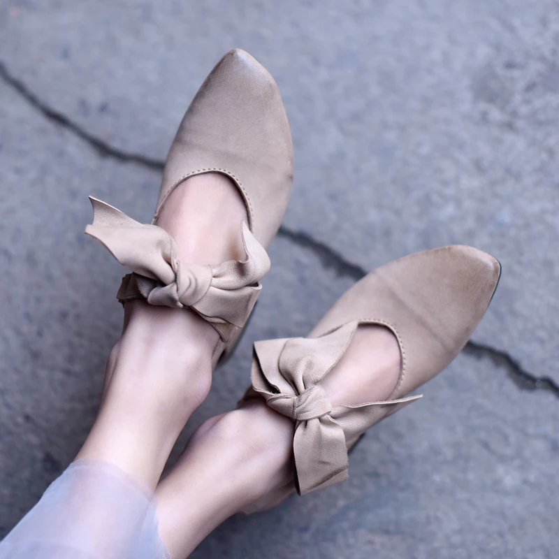 Artmu Original Retro Coarse Heels Pointed Toe Women's Sandals Summer Butterfly-knot Genuine Leather Handmade Shoes 6585 
Artmu Original Retro Coarse Heels Pointed Toe Women's Sandals Summer Butterfly-knot Genuine Leather Handmade Shoes 6585