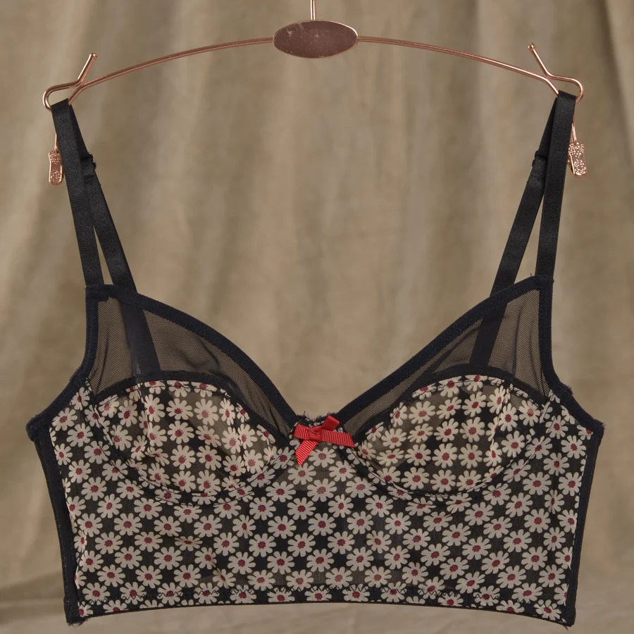 Fashion summer comfortable thin cup no pad bra perspective gauze soft fabric bra ultra wide side gathering underwear female bra
Fashion summer comfortable thin cup no pad bra perspective gauze soft fabric bra ultra wide side gathering underwear female bra