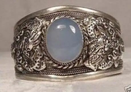 Rare Tibet Silver Lunar Stone Cuff Bracelet ^^ @ ^ new style fine Jewe noble natural free shipping
Rare Tibet Silver Lunar Stone Cuff Bracelet ^^ @ ^ new style fine Jewe noble natural free shipping