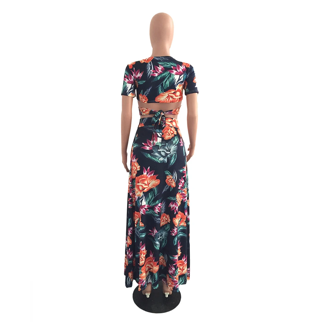 Women Beach Dress Elegant Women Summer Long Skirt Set Bohemian Style Sexy Hollow Out Crop Top Skirts Floral Print V-Neck 2021 
Women Beach Dress Elegant Women Summer Long Skirt Set Bohemian Style Sexy Hollow Out Crop Top Skirts Floral Print V-Neck 2021