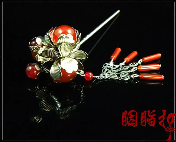 Red agate Lu Di Qiu Grass Flute classica vintage original handmade hair stick costume hair accessory hanfu hair stick
Red agate Lu Di Qiu Grass Flute classica vintage original handmade hair stick costume hair accessory hanfu hair stick