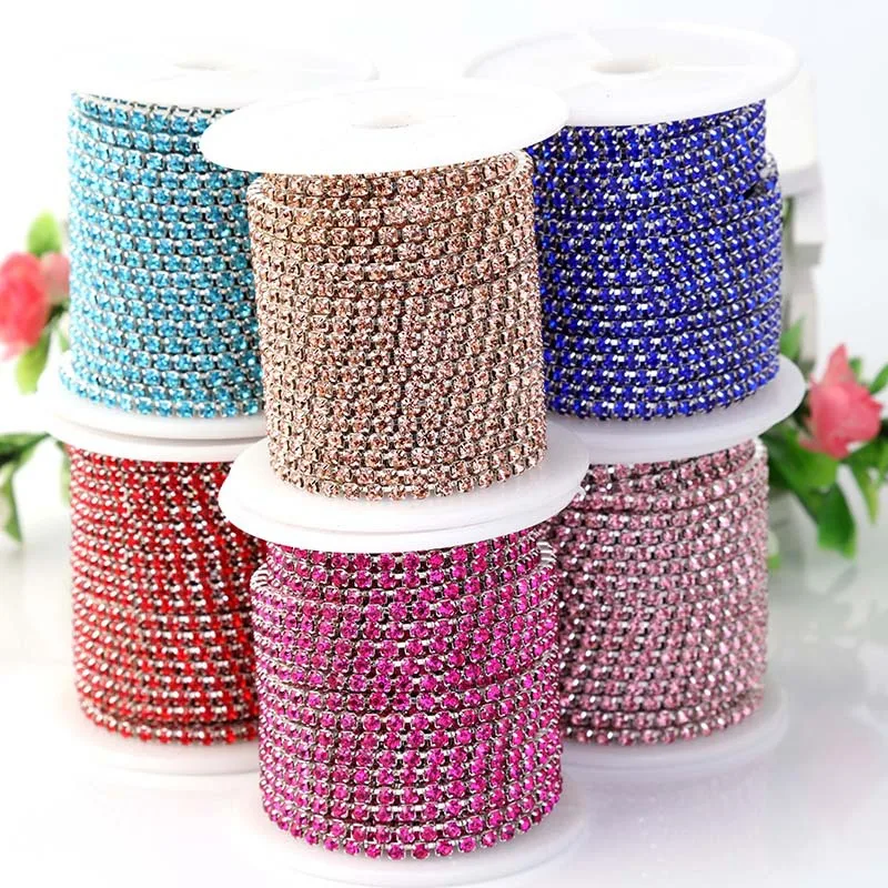10yards rhinestones Chain 2-4mm Silver claw sticker glass applique strass crystal for DIY Sew On needlework clothes decoration
10yards rhinestones Chain 2-4mm Silver claw sticker glass applique strass crystal for DIY Sew On needlework clothes decoration