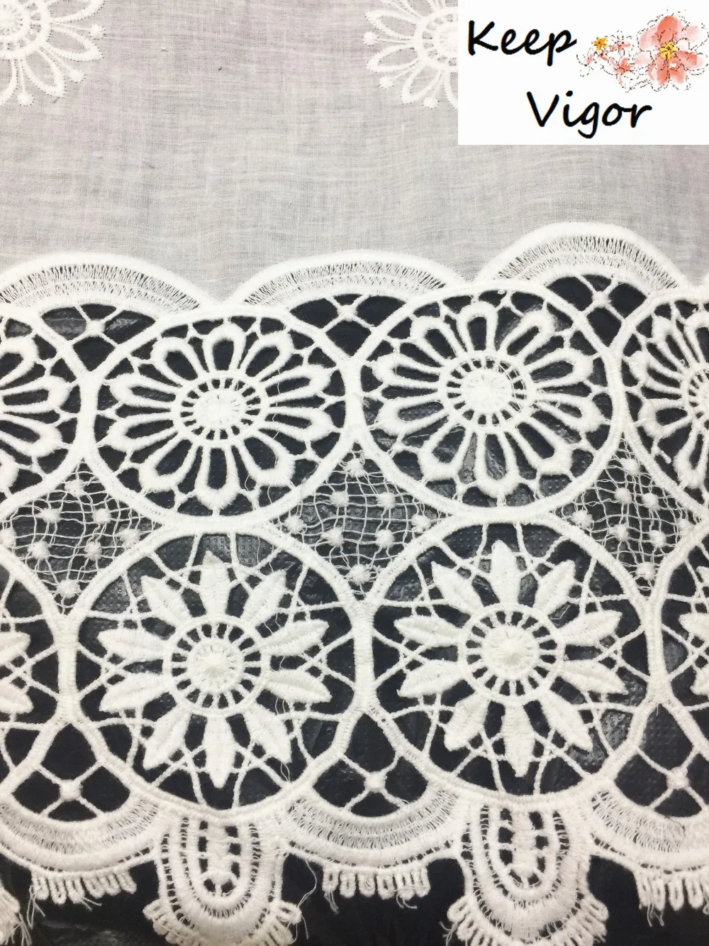 (1yard) 100% cotton white good quality two sides soft embroidery lace fabric for lady dress wedding party d005
(1yard) 100% cotton white good quality two sides soft embroidery lace fabric for lady dress wedding party d005