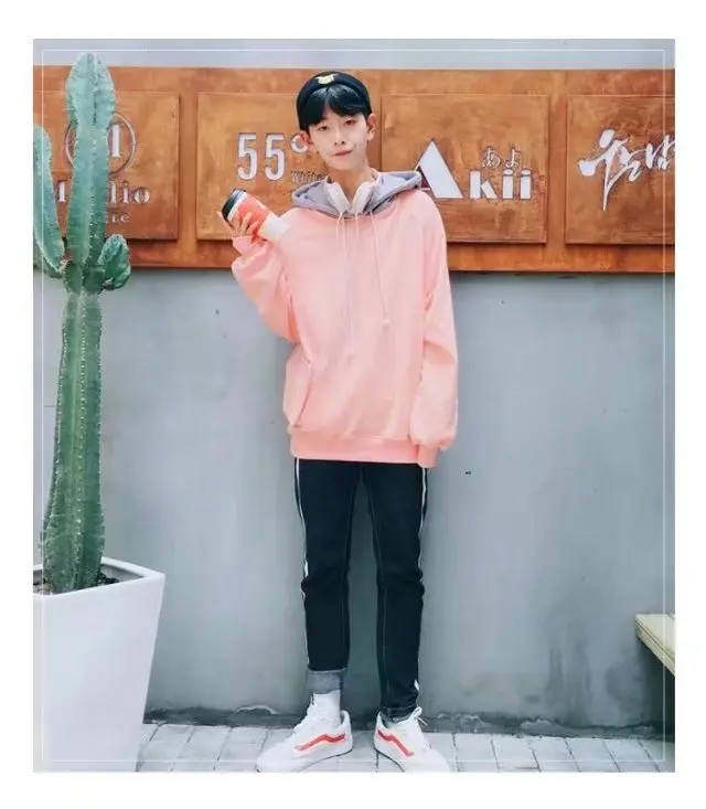 Hoodies Men Hood with velvet Simple Loose Pullover Fashion High Street Streetwear pink black Casual hooded couple Hoodie
Hoodies Men Hood with velvet Simple Loose Pullover Fashion High Street Streetwear pink black Casual hooded couple Hoodie
