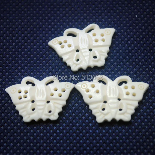 2 Pieces/ Lot Natural White Polished Carving Bovine Bone Ox Bone Bead Cattle Butterfly Shape Size: 20x28mm Good Quality
2 Pieces/ Lot Natural White Polished Carving Bovine Bone Ox Bone Bead Cattle Butterfly Shape Size: 20x28mm Good Quality