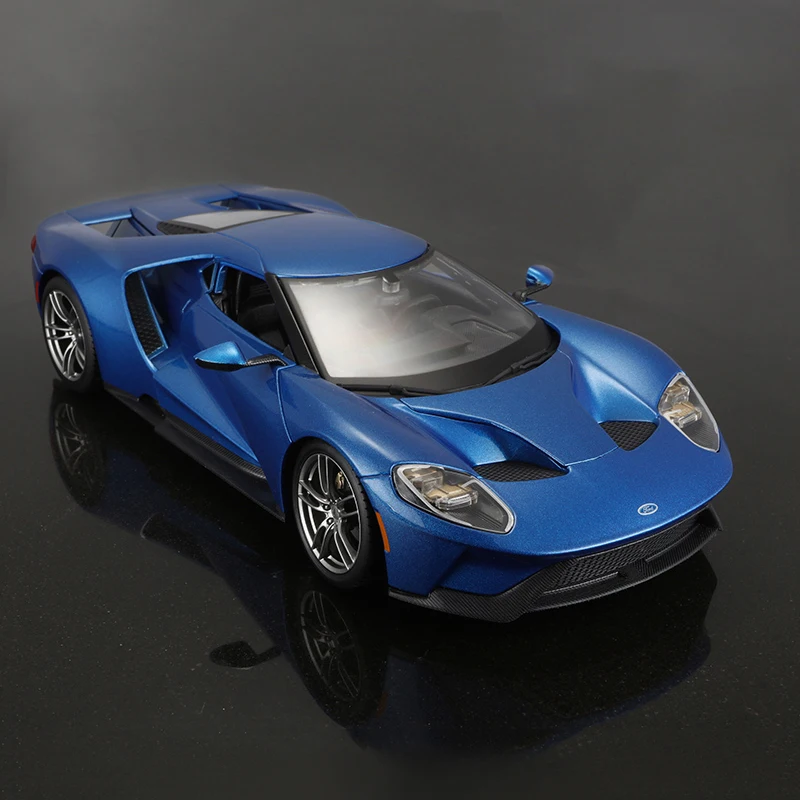 Maisto 1:18 diecast Car 2017 Ford GT LM GTE pro Diecast Car Model Toy Vehicle Car Model Maisto Models Kids Car
Maisto 1:18 diecast Car 2017 Ford GT LM GTE pro Diecast Car Model Toy Vehicle Car Model Maisto Models Kids Car