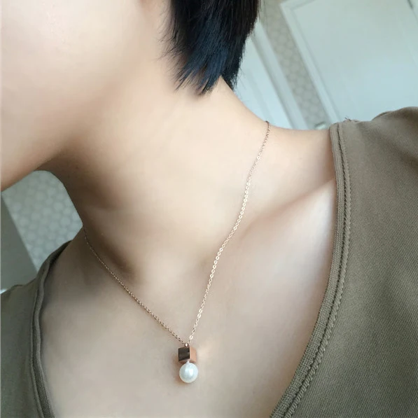 New Arrival Titanium Steel Women Elegance Pearl Pendant Necklace/ Single Pearl Pendant Necklace Cheap 
New Arrival Titanium Steel Women Elegance Pearl Pendant Necklace/ Single Pearl Pendant Necklace Cheap