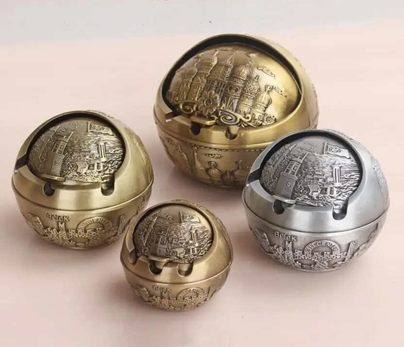 European Retro House Ashtray Creative Personality Trend Spherical Metal Lid Multi-functional Office Ashtray Smoking Accessories
European Retro House Ashtray Creative Personality Trend Spherical Metal Lid Multi-functional Office Ashtray Smoking Accessories