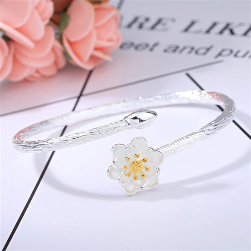 Sole Memory Creative Lotus Cute Fresh Sweet Art Silver Color Female Resizable Bangles SBR164
Sole Memory Creative Lotus Cute Fresh Sweet Art Silver Color Female Resizable Bangles SBR164