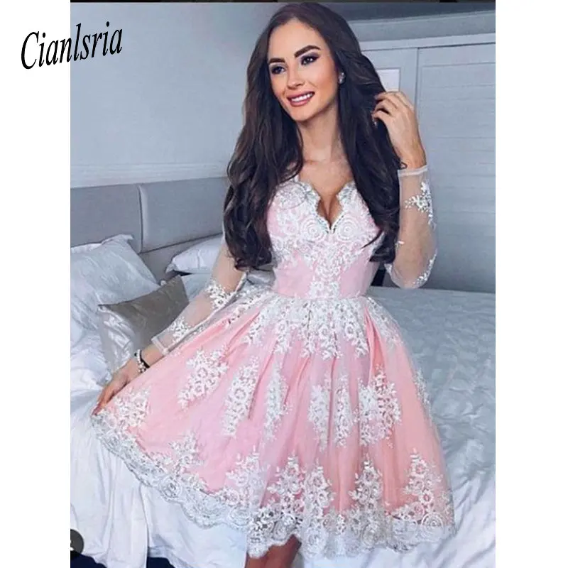 2020 A-Line V-Neck Long Sleeves Short Pink Homecoming Dress with Appliques Cocktail Dresses
2020 A-Line V-Neck Long Sleeves Short Pink Homecoming Dress with Appliques Cocktail Dresses