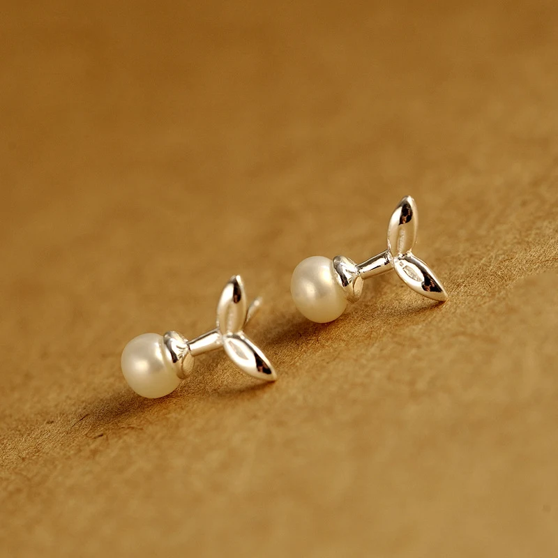 925 Sterling Cute Buns Pearl Stud Earrings SV Earrings Simple Style for Women Gifts
925 Sterling Cute Buns Pearl Stud Earrings SV Earrings Simple Style for Women Gifts