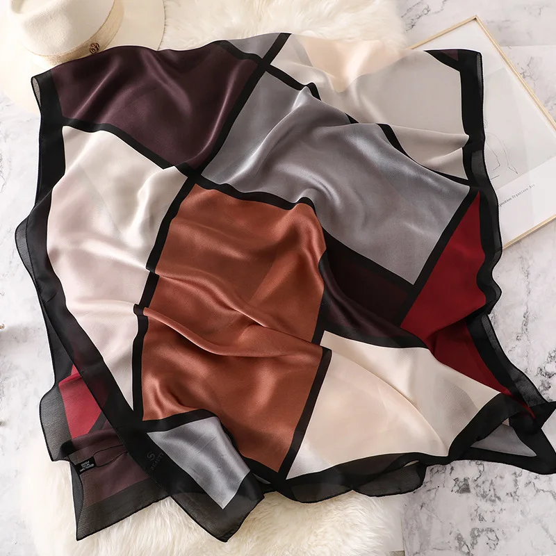 2019 Spain Luxury Brand Geometric Plaid Silk Scarf Ladies High Quality Print Soft Shawls and Wraps Bandana Bufandas Hijab Snood
2019 Spain Luxury Brand Geometric Plaid Silk Scarf Ladies High Quality Print Soft Shawls and Wraps Bandana Bufandas Hijab Snood