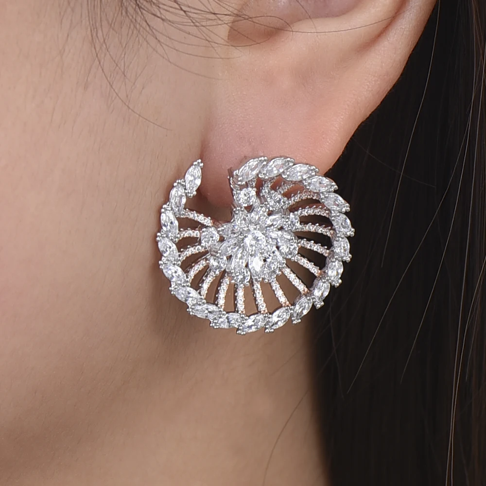 SISCATHY Fashion Flower Shape Full Cubic Zirconia Stud Earrings Korean Style Earrings For Women boucle d'oreille femme 2019 New
SISCATHY Fashion Flower Shape Full Cubic Zirconia Stud Earrings Korean Style Earrings For Women boucle d'oreille femme 2019 New