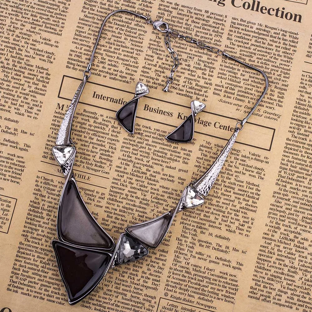MS1505021 Antique Necklace Earring Set Grey Jewelry Set Fashion Jewelry Lead&Nickle Free High Quality Party Gifts New Coming
MS1505021 Antique Necklace Earring Set Grey Jewelry Set Fashion Jewelry Lead&Nickle Free High Quality Party Gifts New Coming