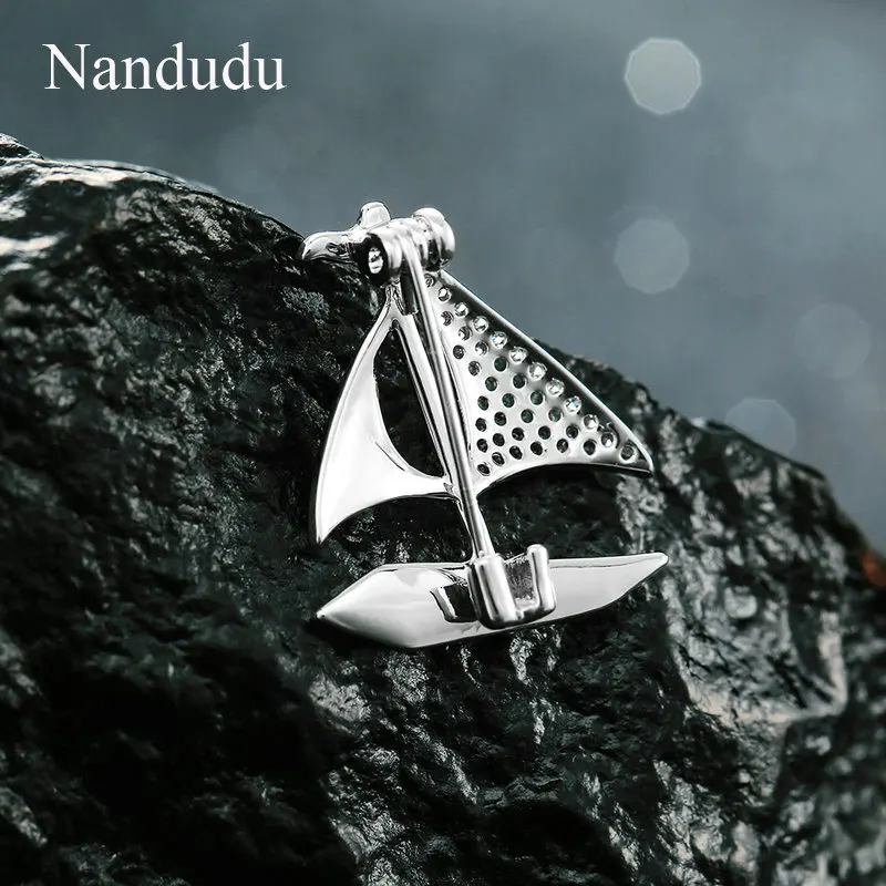 Nandudu AAA кубический циркон броши парус Лодка Форма Брошь для одежды аксессуары
