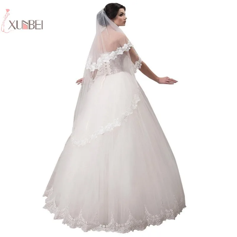 Two Layer Cheap Elbow Length Wedding Veil With Comb Lace Edge Short Bridal Voile Marriage Wedding Accessories 2019 HotSale
Two Layer Cheap Elbow Length Wedding Veil With Comb Lace Edge Short Bridal Voile Marriage Wedding Accessories 2019 HotSale