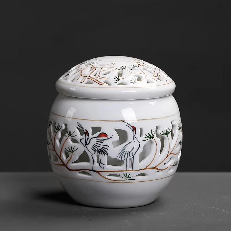 Jingdezhen Ceramic Porcelain Hollow Tea Storage Jar Office Teaware Kung Fu Tea Set Accessories Tieguanyin Tea Leaves Tanks Cans
Jingdezhen Ceramic Porcelain Hollow Tea Storage Jar Office Teaware Kung Fu Tea Set Accessories Tieguanyin Tea Leaves Tanks Cans