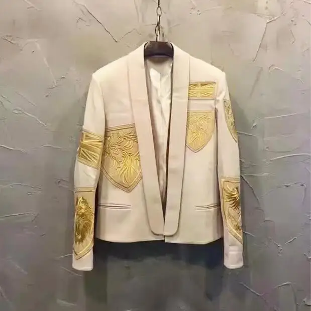2020 new men suit jacket slim suit gold thread embroidery badge casual small suit jacket nightclub male singer costume
2020 new men suit jacket slim suit gold thread embroidery badge casual small suit jacket nightclub male singer costume
