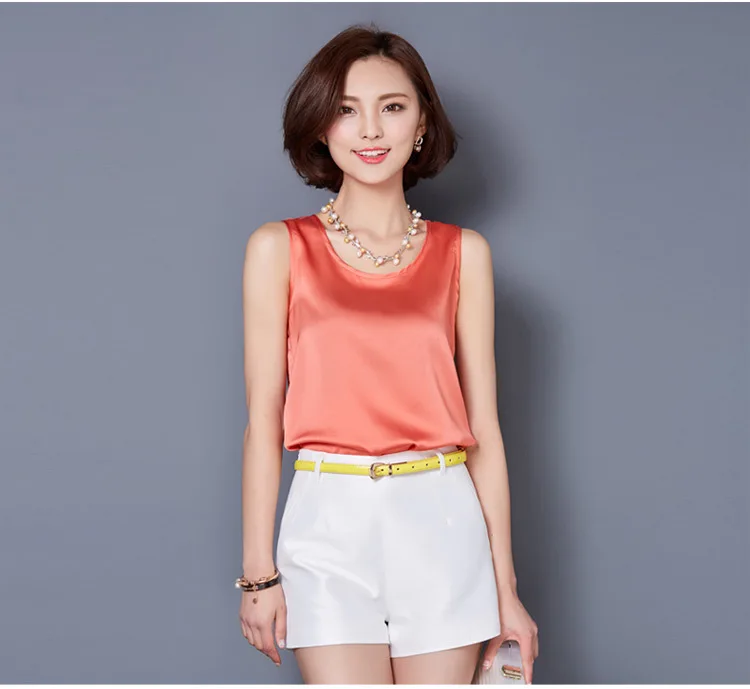 New 2017 Summer Fashion Style V-Neck Chiffon Women Summer Vest Solid Casual Camis Women Tanks Female Tops
New 2017 Summer Fashion Style V-Neck Chiffon Women Summer Vest Solid Casual Camis Women Tanks Female Tops
