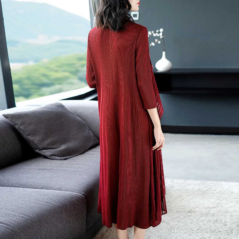 New Autumn Loose Chinese Style Pleated Dress Waist Large Size Slim Two Pieces Elegant Dress
New Autumn Loose Chinese Style Pleated Dress Waist Large Size Slim Two Pieces Elegant Dress
