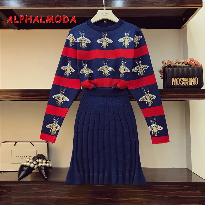 ALPHALMODA 2018 Bees Hit Striped Colored Women Knitted Sweater Skirt Suits OL Autumn Winter Vintage Fashion Clothing Sets
ALPHALMODA 2018 Bees Hit Striped Colored Women Knitted Sweater Skirt Suits OL Autumn Winter Vintage Fashion Clothing Sets