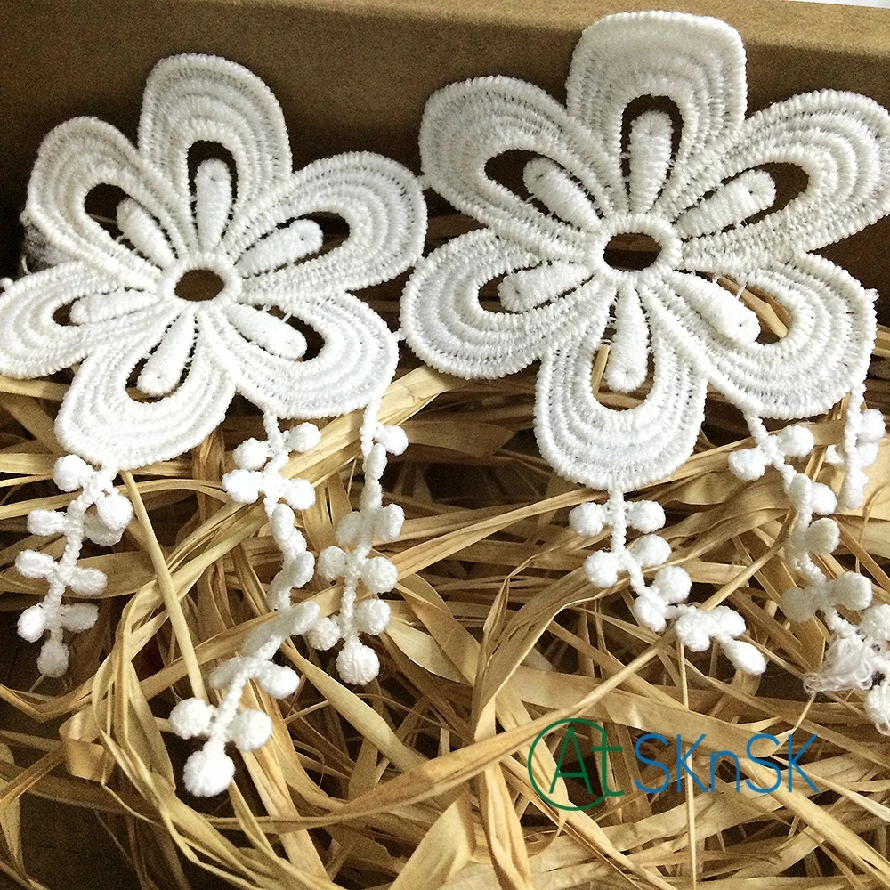 10Yards/lot White Embroidered Lace Fabric Flower Tassel Polyester Sewing Lace Ribbon DIY Skirt Apparel Trims Applique
10Yards/lot White Embroidered Lace Fabric Flower Tassel Polyester Sewing Lace Ribbon DIY Skirt Apparel Trims Applique