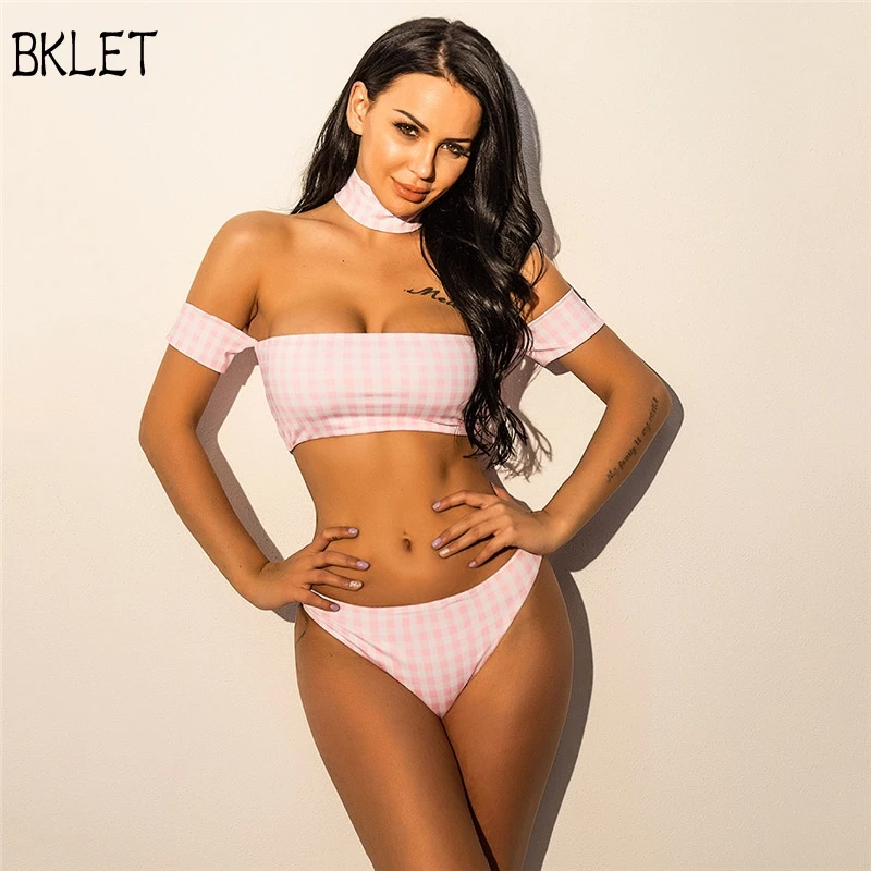 2018 New Sexy Off Shoulder Bikini Set Pink White Plaid Swimwear Women Padded Swimsuit Thong Bikini High Cut Bathing Suit
2018 New Sexy Off Shoulder Bikini Set Pink White Plaid Swimwear Women Padded Swimsuit Thong Bikini High Cut Bathing Suit