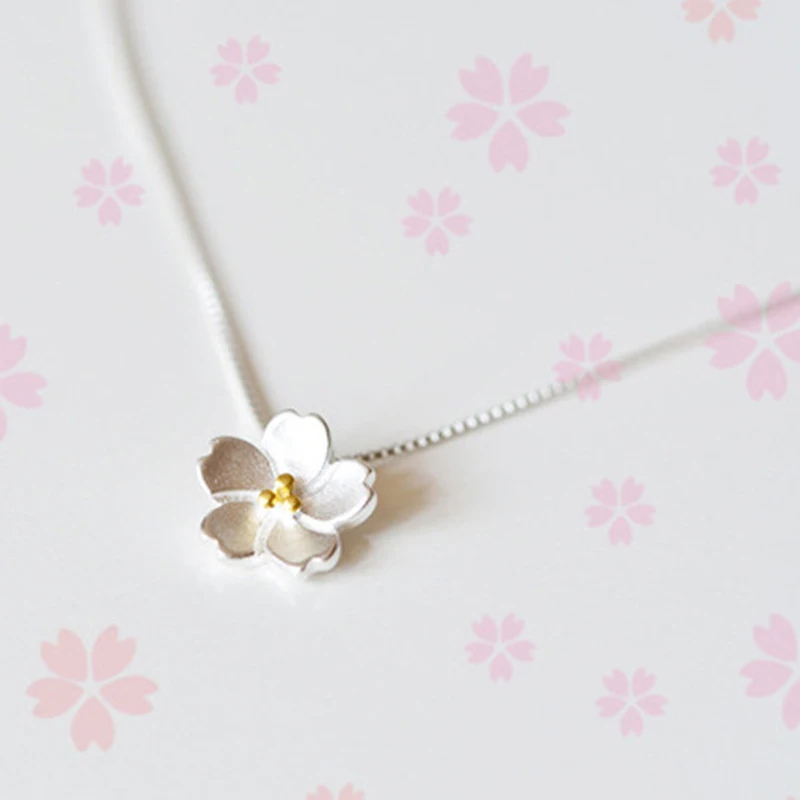 MEYRROYU 925 Sterling Silver Ladies Fashion Sweet Plum Blossom Necklace Girl Birthday Party Jewelry Necklace 2021 Best Gift
MEYRROYU 925 Sterling Silver Ladies Fashion Sweet Plum Blossom Necklace Girl Birthday Party Jewelry Necklace 2021 Best Gift