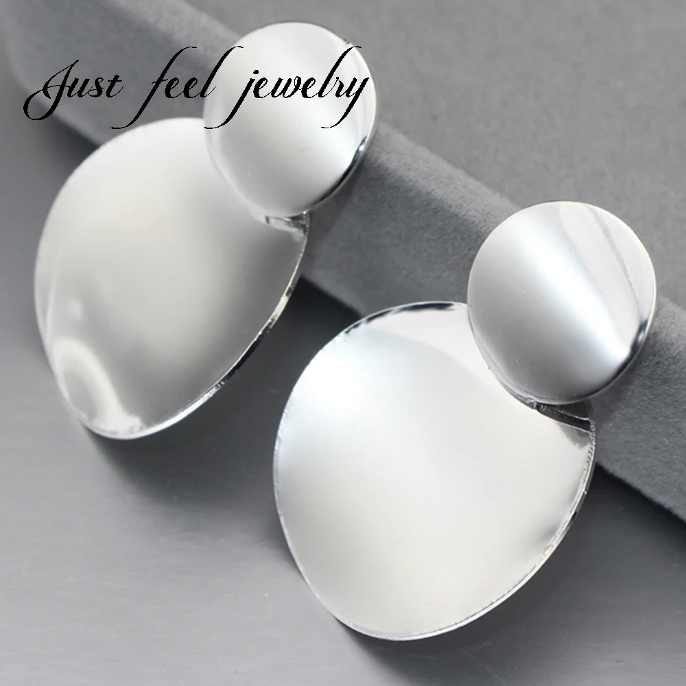 JUST FEEL New Gold Color Double Coin Dangle Earrings for Women Metal Round Disc Earrings Minimalist Earrings Jewelry Wholesale
JUST FEEL New Gold Color Double Coin Dangle Earrings for Women Metal Round Disc Earrings Minimalist Earrings Jewelry Wholesale
