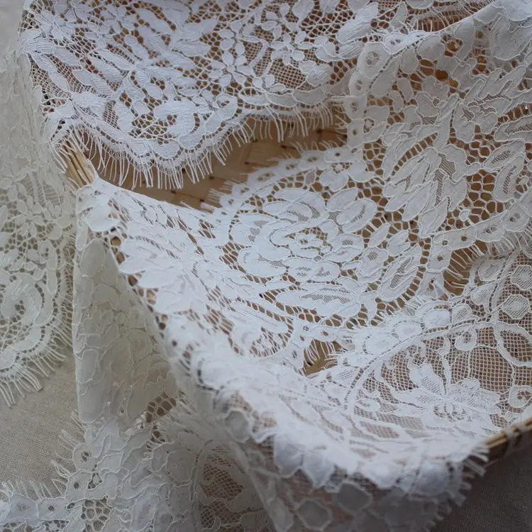 Corded lace rim 9 Meters=3 pieces border lace trimming off white, black color! Women dress decoraiton lace
Corded lace rim 9 Meters=3 pieces border lace trimming off white, black color! Women dress decoraiton lace