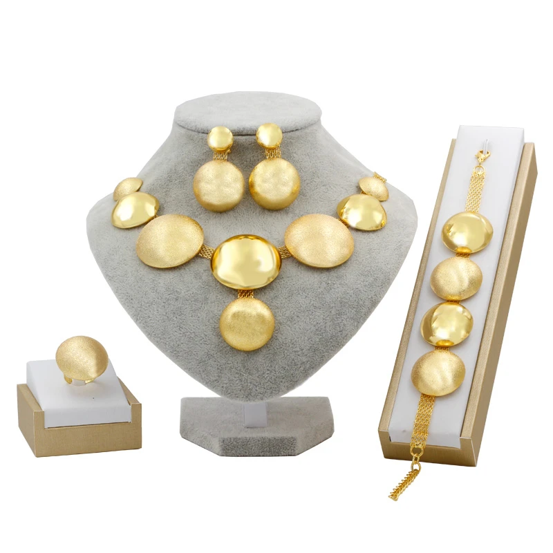 Dubai Gold Jewelry Sets for Women Round Shape Design Necklace Bracelet Earrings Fashion Wedding Engagement Jewelry Accessory
Dubai Gold Jewelry Sets for Women Round Shape Design Necklace Bracelet Earrings Fashion Wedding Engagement Jewelry Accessory