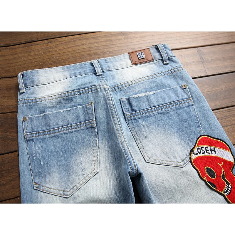 ABOORUN Hi Street Men's Fashion Denim Pants Letters Embroidery Ripped Jeans Brand Jeans Joggers for Male x2118
ABOORUN Hi Street Men's Fashion Denim Pants Letters Embroidery Ripped Jeans Brand Jeans Joggers for Male x2118