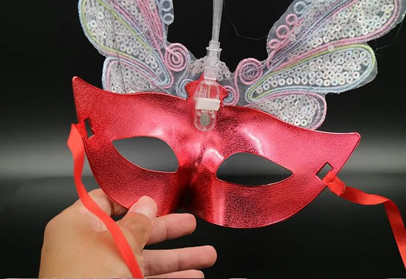 Fashion LED Flashing Butterfly Fiber Masks Glowing Lighted Venice Half Face Mask Adults Halloween Dance Party Decoration
Fashion LED Flashing Butterfly Fiber Masks Glowing Lighted Venice Half Face Mask Adults Halloween Dance Party Decoration