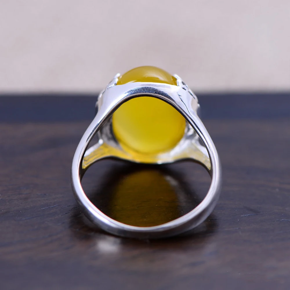MetJakt Natural Garnet/Agate Chalcedony Vintage Ring & Hand-carved Hollow Pattern Solid 925 Sterling Silver Ring for Women
MetJakt Natural Garnet/Agate Chalcedony Vintage Ring & Hand-carved Hollow Pattern Solid 925 Sterling Silver Ring for Women