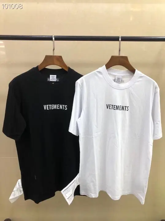 19FW Latest Summer VETEMENTS autumn winter Hip-hop Short sleeve Women Men T-Shirts Oversize VETEMENTS Letter printing Top Tees
19FW Latest Summer VETEMENTS autumn winter Hip-hop Short sleeve Women Men T-Shirts Oversize VETEMENTS Letter printing Top Tees