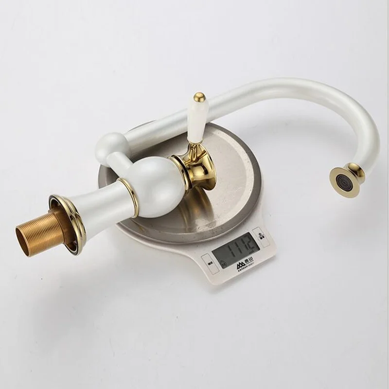 DONYUMMYJO Luxury Golden brass kitchen faucets tap single hand wash basin mixer water tap kitchen sink faucet
DONYUMMYJO Luxury Golden brass kitchen faucets tap single hand wash basin mixer water tap kitchen sink faucet