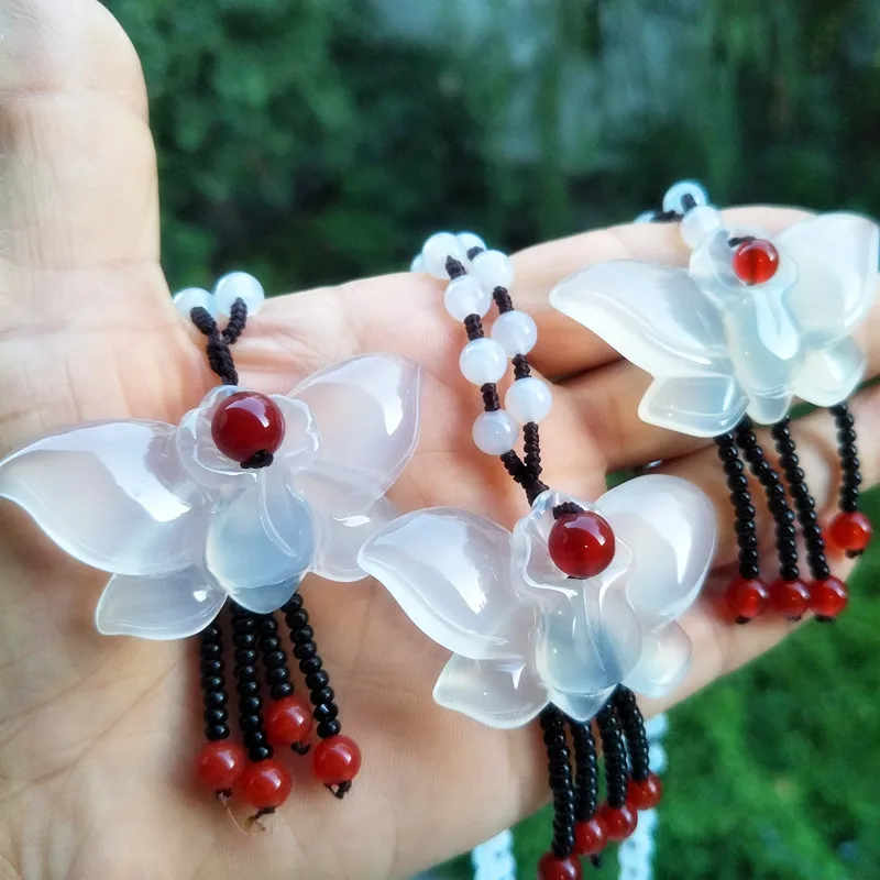Natural Transparent White Butterfly Pendant Cute Butterfly Flower Stone Sweater Chain Free Shipping
Natural Transparent White Butterfly Pendant Cute Butterfly Flower Stone Sweater Chain Free Shipping