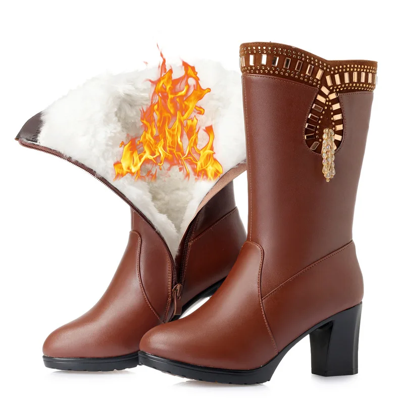 2022 New Winter Rhinestone Real Leather Boots Thick with High-heels Warm Plush / Wool Snow Boots Plus Size Fashion In-tube Boots
2022 New Winter Rhinestone Real Leather Boots Thick with High-heels Warm Plush / Wool Snow Boots Plus Size Fashion In-tube Boots
