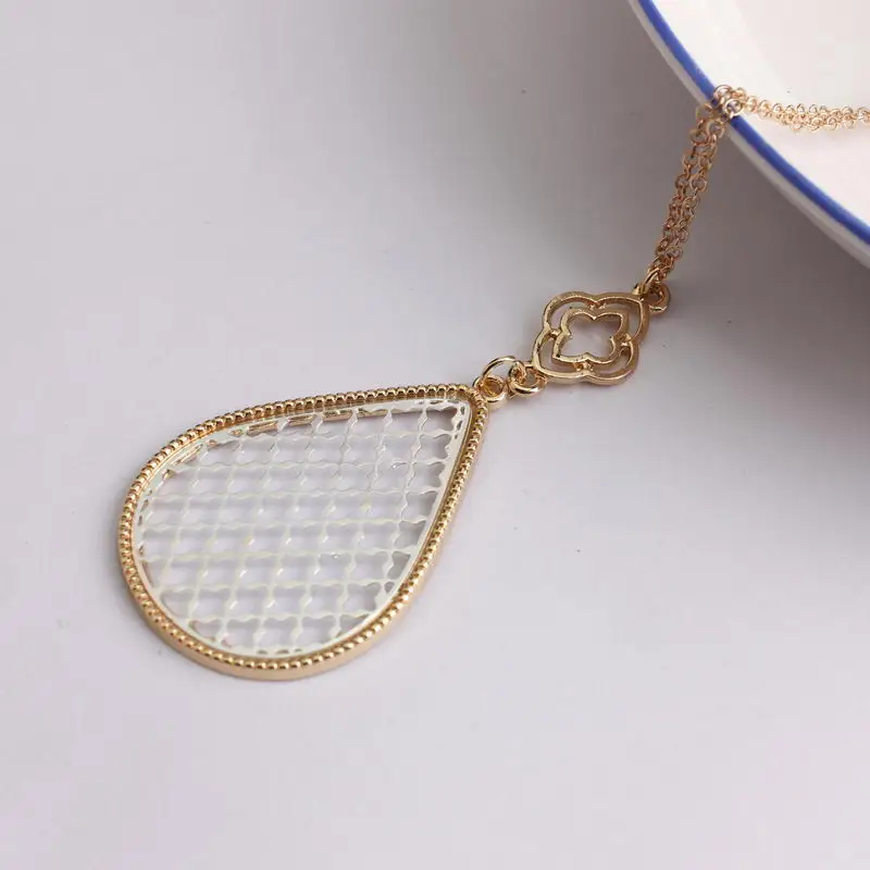 Teardrop Filigree Dangle Drops Long Chain Teardrop Pendant Necklaces for Women Cut Out Hollow Teardrop Women Pendant Drops
Teardrop Filigree Dangle Drops Long Chain Teardrop Pendant Necklaces for Women Cut Out Hollow Teardrop Women Pendant Drops
