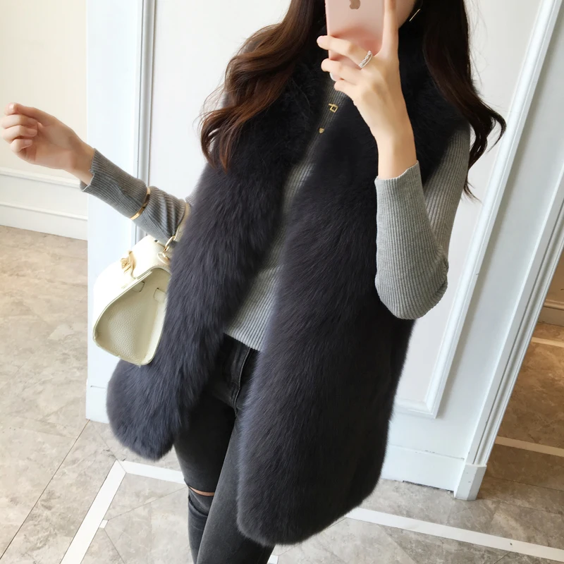 Women Winter Real Fox Fur Vest Female Luxury Natural Fox fur Gilet Winter Warm Waistcoat Lady Fashion Natural Fox Fur Vest
Women Winter Real Fox Fur Vest Female Luxury Natural Fox fur Gilet Winter Warm Waistcoat Lady Fashion Natural Fox Fur Vest