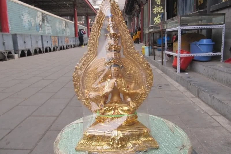 12 "Тибетский буддизм Бронзовая окрашенная позолота с 11 лицом Avalokitesvara Guan Yin
12 "Тибетский буддизм Бронзовая окрашенная позолота с 11 лицом Avalokitesvara Guan Yin