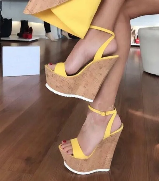 Super High Women Wedge Sandals Cut-out Peep Toe Yellow Leather Ankle Strap High Platform Gladiator Shoes Summer Heel Customized
Super High Women Wedge Sandals Cut-out Peep Toe Yellow Leather Ankle Strap High Platform Gladiator Shoes Summer Heel Customized