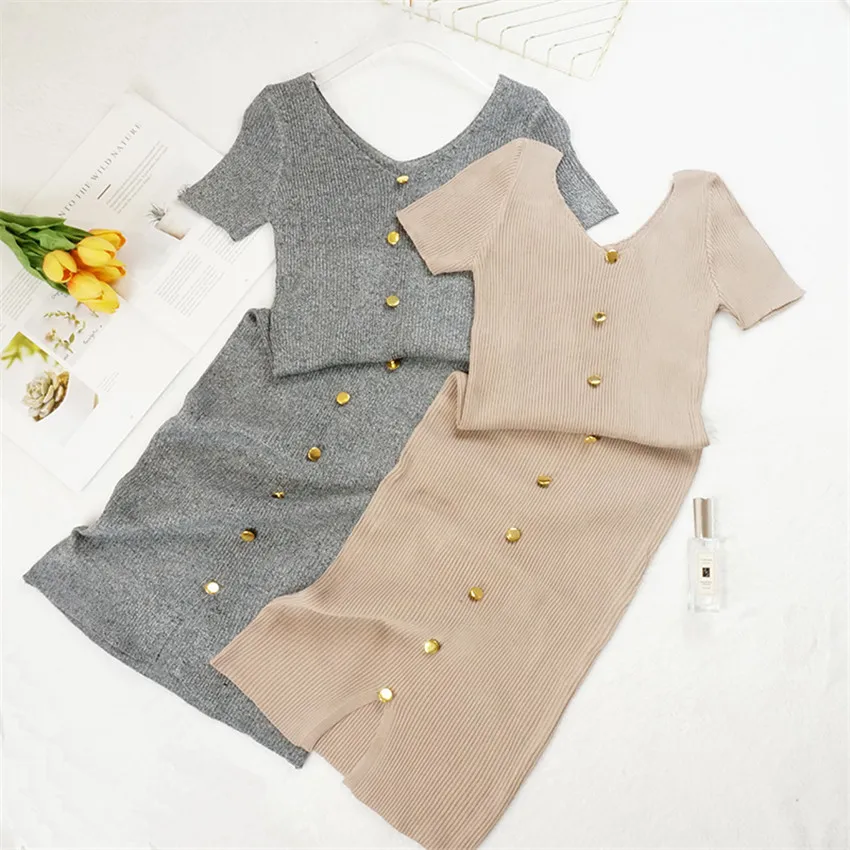 New Autumn Korean Version Slim Women Short Sleeve Knitted Dresses Vintage Lady Midi-long V-neck Dress Vestidos Pullovers WZ825
New Autumn Korean Version Slim Women Short Sleeve Knitted Dresses Vintage Lady Midi-long V-neck Dress Vestidos Pullovers WZ825