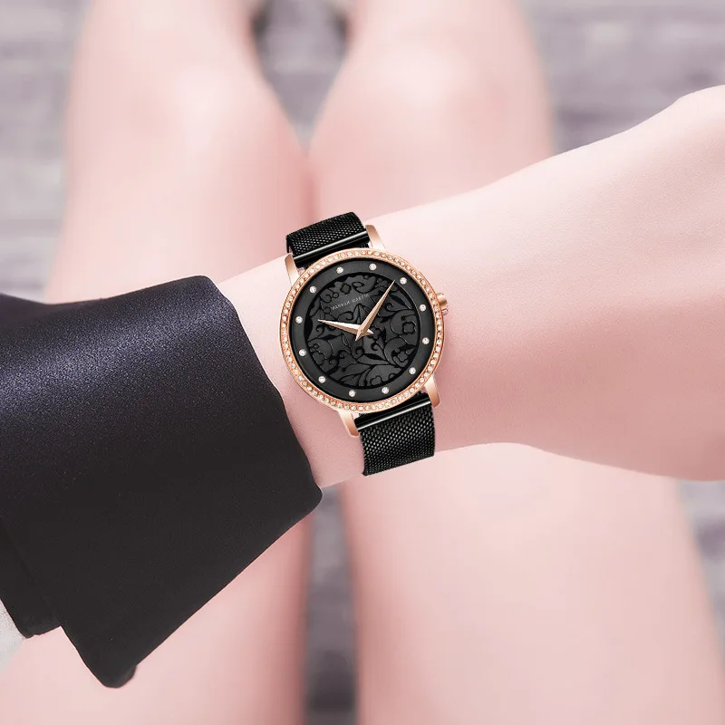 2020 Women Diamond Watch Creative Flower Engraving Dial Ladies Watches Luxury Rose Gold Stainless Steel Milan Mesh Quartz Clocks
2020 Women Diamond Watch Creative Flower Engraving Dial Ladies Watches Luxury Rose Gold Stainless Steel Milan Mesh Quartz Clocks