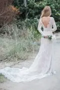SoDigne Beach Mermaid Wedding Dress Long Sleeves Scoop Neck Appliques Lace Bride Dress Custom Made Sexy Backless Wedding Gowns
SoDigne Beach Mermaid Wedding Dress Long Sleeves Scoop Neck Appliques Lace Bride Dress Custom Made Sexy Backless Wedding Gowns